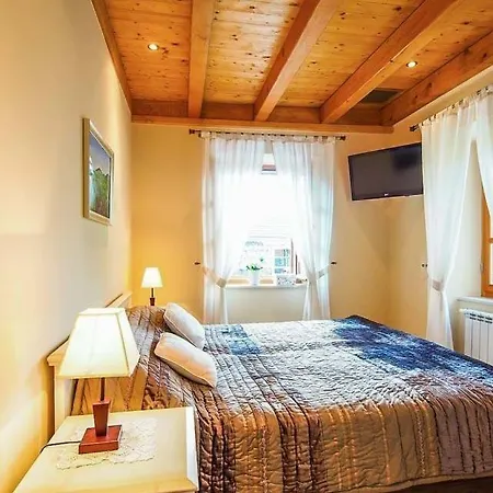 Sleeps 8 Air Con Wifi Villa *